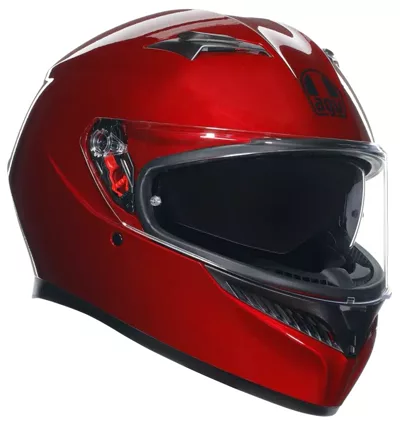 AGV K3 en rouge, de trois quarts avant