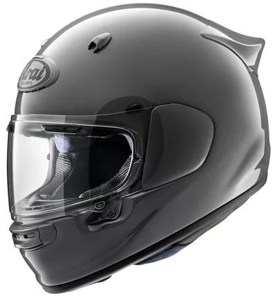 Arai Quantic en gris nardo, de trois quarts avant