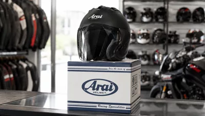 Contenu complet du carton Arai