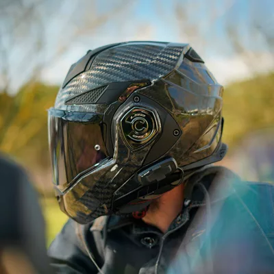 Le 4X UCS monté sur un casque LS2 Advant