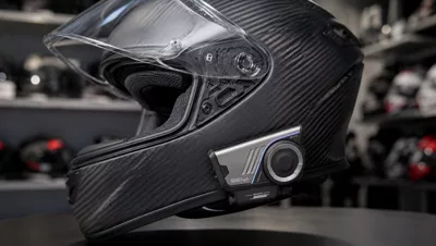 Sena 60S EVO monté sur casque