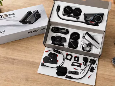 Sena 60S : contenu de la boîte, kit complet