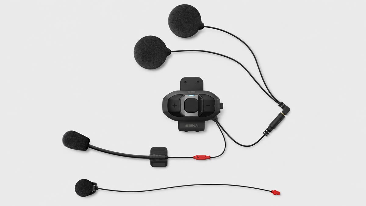 Sena SF2 : kit complet fourni