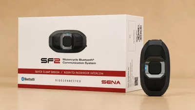 Sena SF2 : boîte et unité