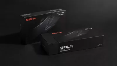 Détail de la boîte : Mesh Intercom 2.0 et Shoei Com-Link